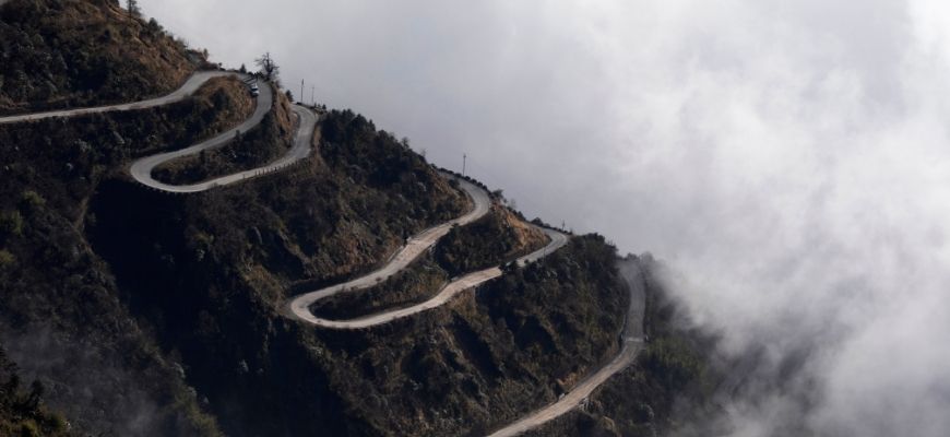 Zuluk Zig zag Road