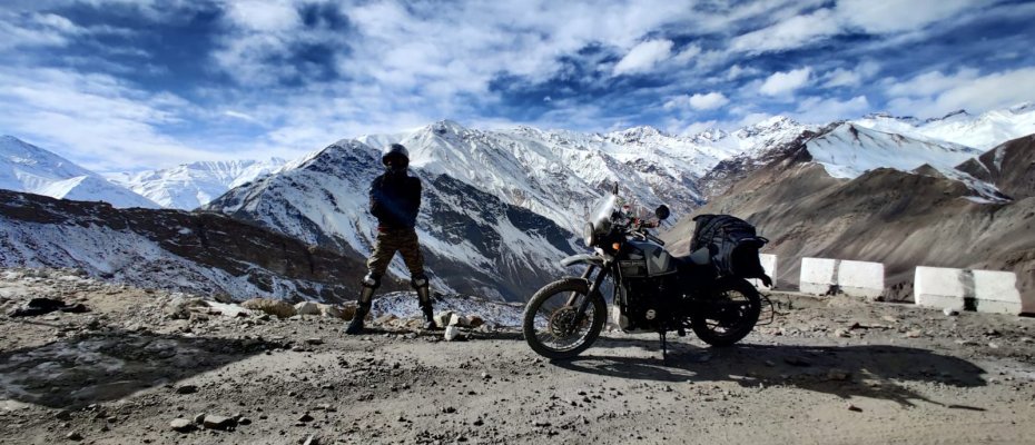 Best Bikes for Leh Ladakh - RE Himalayan