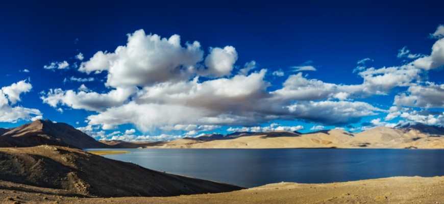 Tsomoriri lake