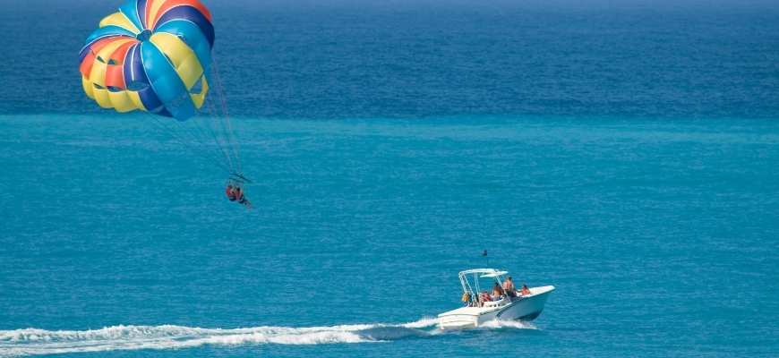 paraSailing