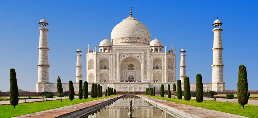 Agra: The home of the Taj Mahal