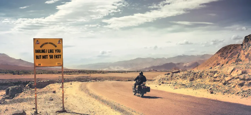 Ladakh, Highway , RenTrip