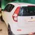 car-img