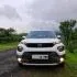 car-img