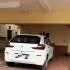 car-img